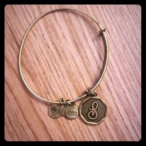 Alex and Ani Jewelry - Alex and Ani "S" Initial Goldtone Bracelet Alex and Ani Jewelry - Alex and Ani "S" Initial Goldtone Bracelet